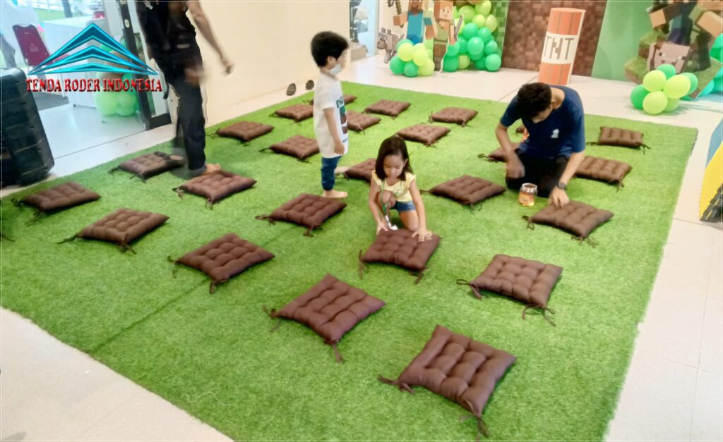 Rental Bantal Lesehan Rumput Sintesis Dan Tenda Roder Depok