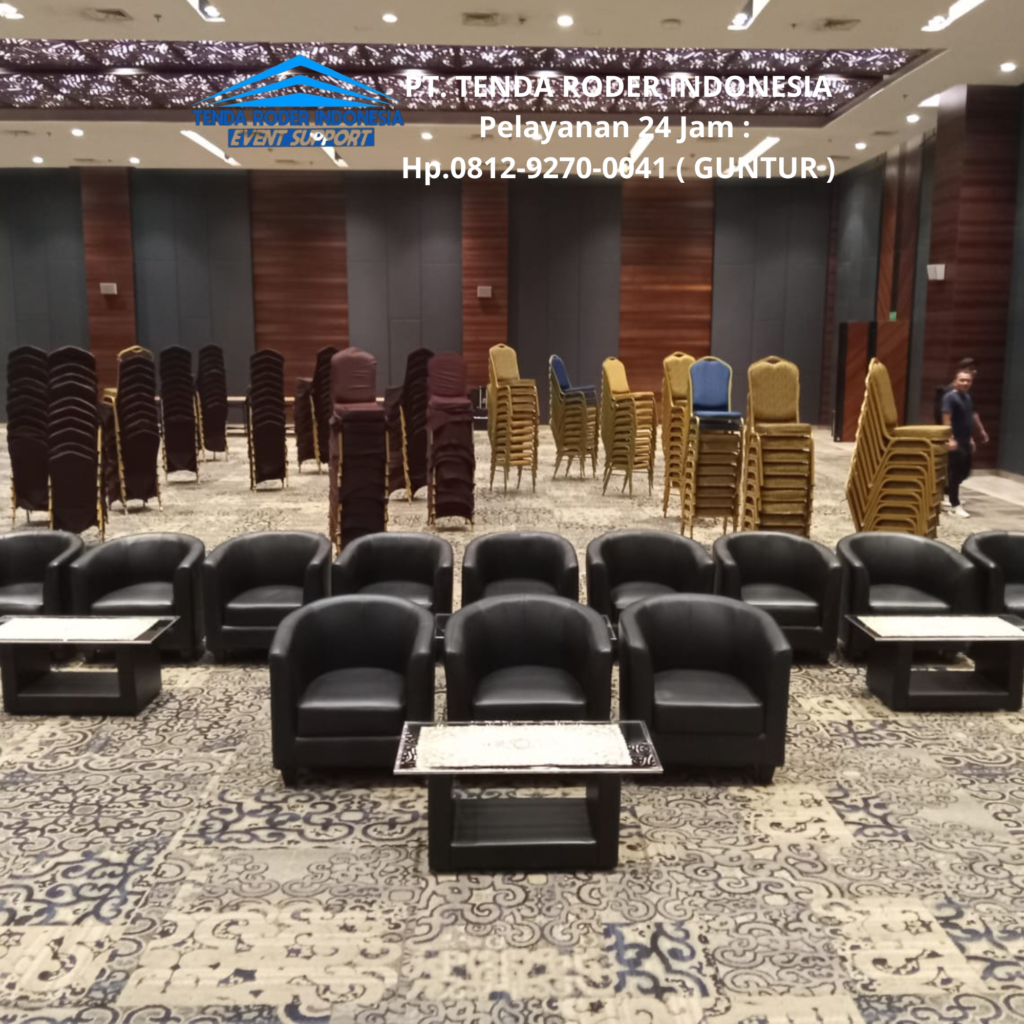 Sewa SOVA OVAL HITAM, SOFA OVAL PUTIH, TENDA RODER Jakarta Pusat